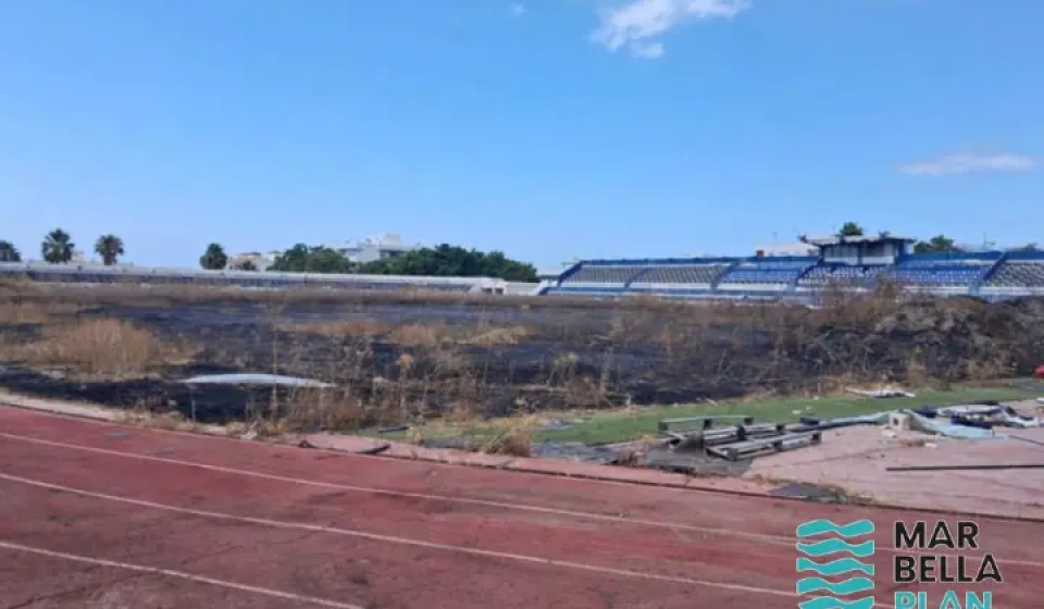 El estadio municipal de Marbella arde de nuevo